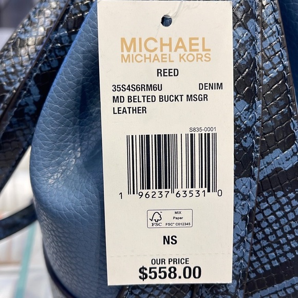 MICHAEL KORS 
Reed Md Pebbled Lthr Belted Bucket Messenger Satchel Crossbody
NWT - Picture 11 of 16